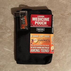 Vaultz Locking Medicine Pouch in Black